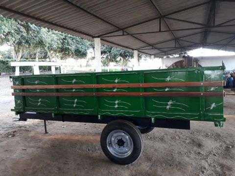 Carreta agrícola de 4 toneladas 