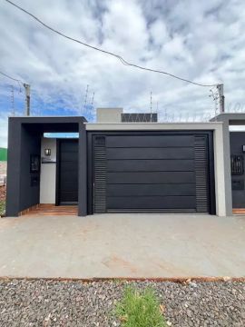 Casa moderna de fino acabamento no Bairro Rita Vieira!!!