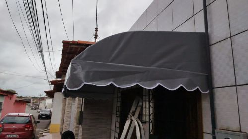 Vendo toldo para porta 