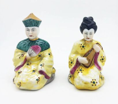 Par de bonecos chineses antigos