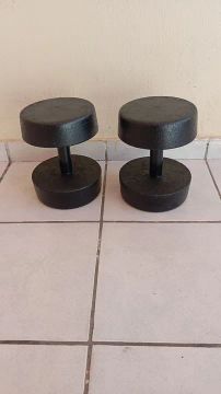 Vendo Par de Halter de 10kg feitos de cimento - (CONCRETO)