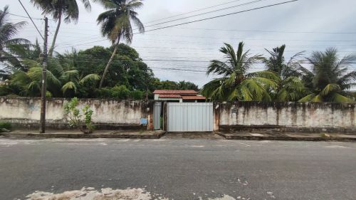 Terreno com Casa e Ótima Localização 