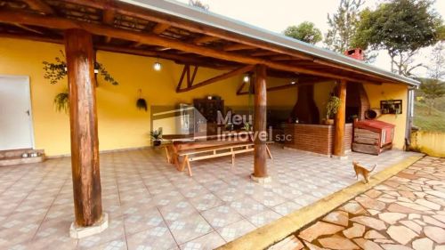 Imóvel para venda tem 110 metros quadrados com 3 quartos em Centro - Monteiro Lobato - SP