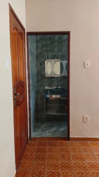 Casa com 3 quartos sendo uma suíte 