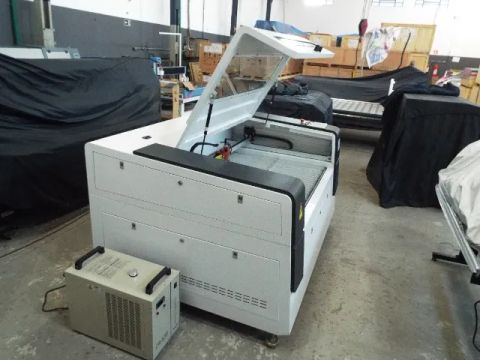 Máquina a Laser 1300x900mm