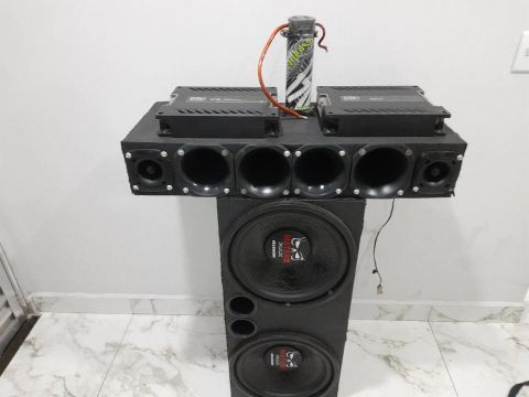 Vende se som automotivo 