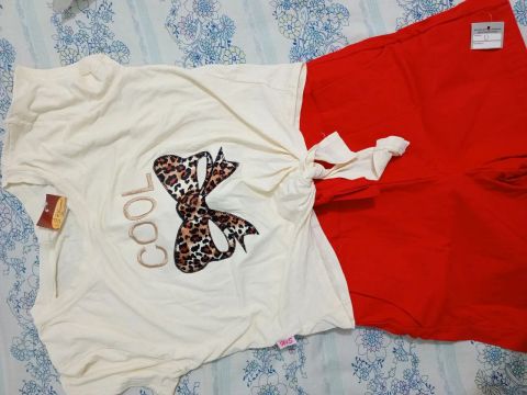  Roupas novas na etiqueta.