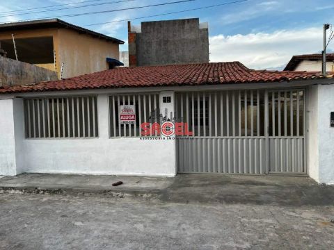 LOCAÇÃO | Casa na Atalaia Nova com 3 quartos