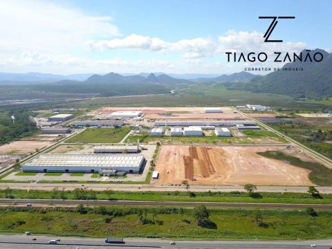 Terreno com 3500 metros quadrados no Polo Industrial Piracema na Serra