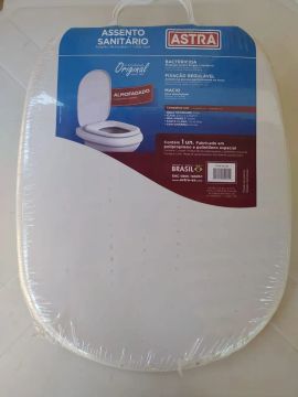 Assento Sanitário almofadado, quadrado, bactericidaAstra Original - Novo