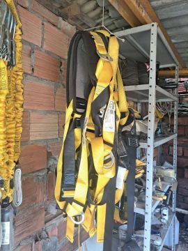 Cinto de segurança para trabalho