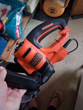 Aparador cerca viva Black & Decker