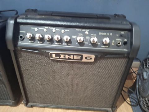 Amplificador Line 6 spider IV