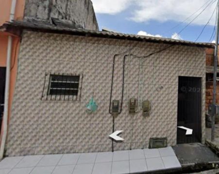 Vende-se Vila