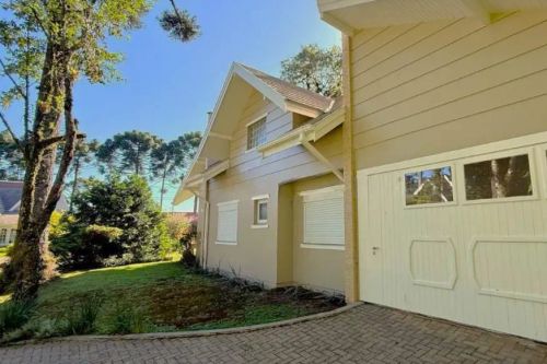 CASA CONDOMINIO