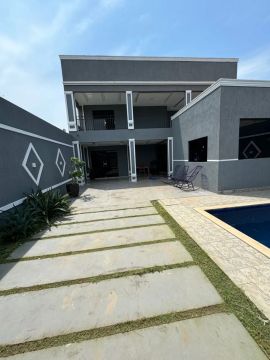 Vendo Casa de Alto Padrão 