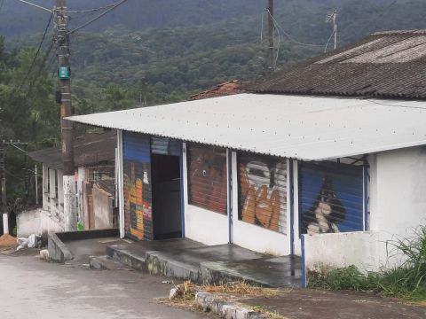 Galpão para instalação de mercadinho, e outros
