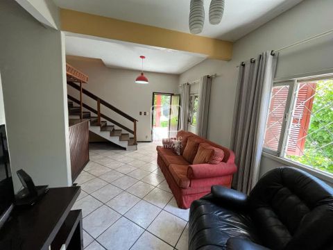 CASA 3 DORMITORIOS NO BAIRRO DAS NAÇÕES