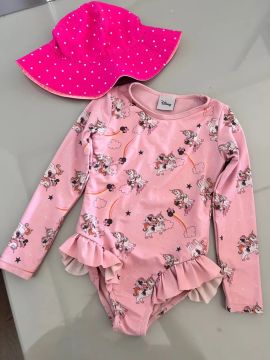 Maiô e chapéu para bebê 
