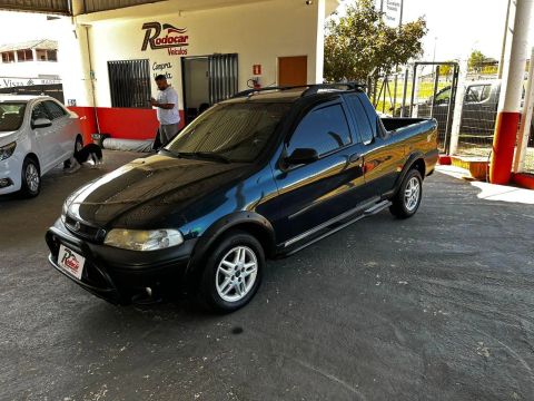 FIAT STRADA 2002 Usados e Novos