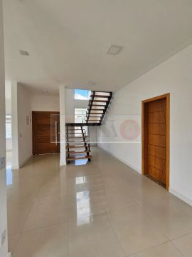 Sobrado NOVO em região Nobre de Bragança Paulista Jardim América, Próx ao Fórum!! 3 dormit