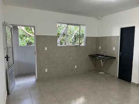 VENDE SE PREDIO COM 13 KITNETS ALUGADAS NO BARREIRO 