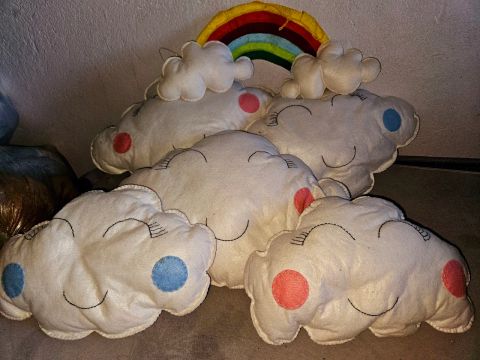 Kit arco-íris com 5 nuvens
