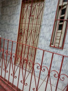 ALUGAR-SE  UMA CASA NO MATATÚ DE BROTAS,RUA PEQUENO SALDANHA.