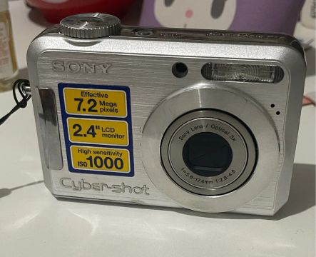 sony cyber-shot dsc-s700 (câmera digital a pilha)