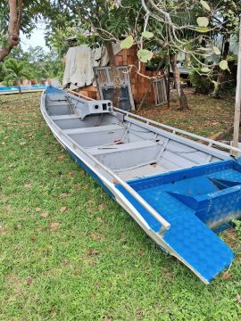 Canoa bote de aluminio 7 mts