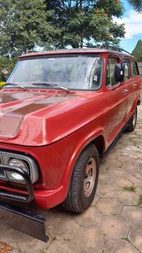 Veraneio 1972 Turbo Diesel vermelha 