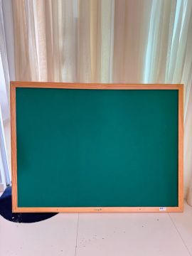 Quadro de aviso em feltro e madeira - Novo