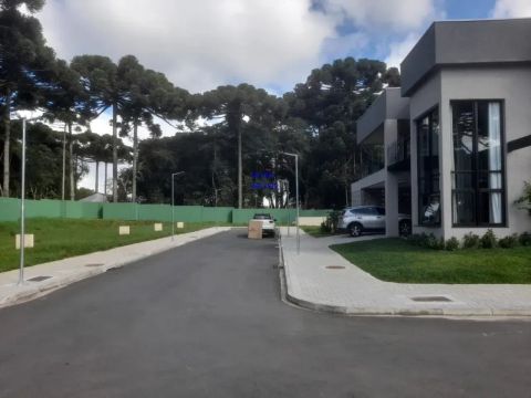 Lotes de 145m² a 223m² de área privativa, podendo ser parcelado direto c incorporadora ou 
