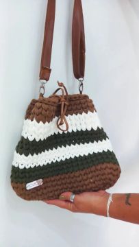 Bolsa crochê nunca usada