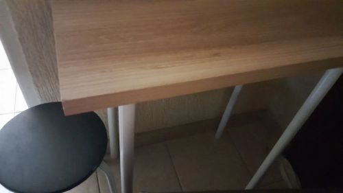 Mesa de madeira em ótimo estado