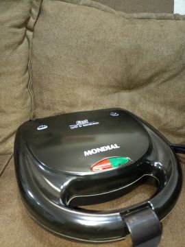 Sanduicheira Mondial Grill & Sandwich