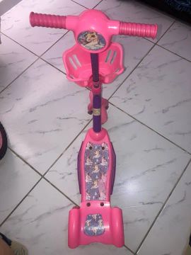 Patinete infantil 03 rodas. 