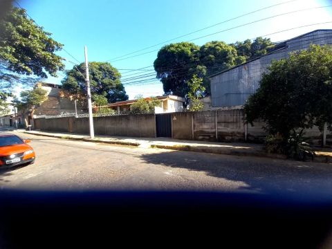 ´GALPÃO - CASA E ÁREA NO BANDEIRANTES II