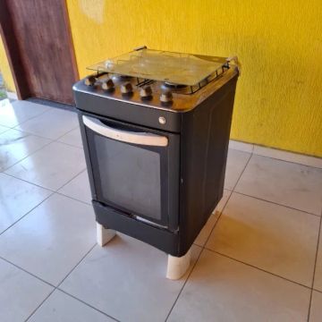 Vendo Fogão 4 bocas em Márica