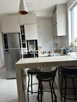 Flat à venda no Bairro Melo em Montes Claros, MG.