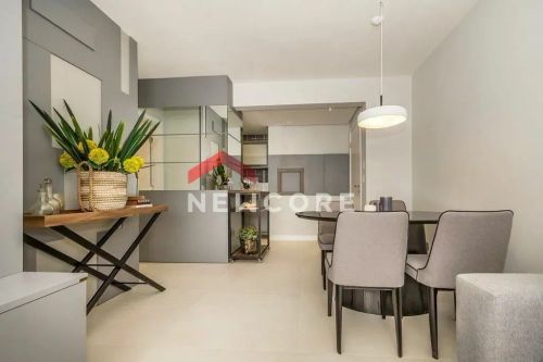 Apartamento em Alameda Emílio de Menezes - Três Figueiras - Porto Alegre/RS