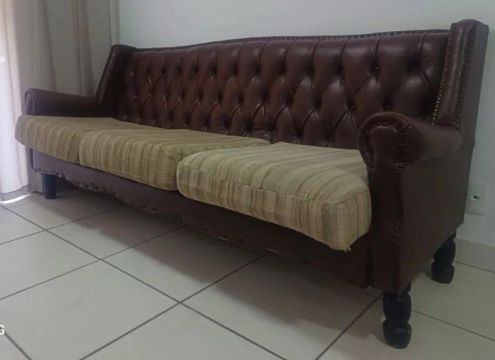 Sofa e 02 poltronas Chesterfield  Raridade 