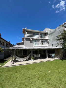 Alugo casa de alto padrão pé na areia na cachoeira do bom Jesus Florianópolis 