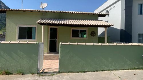 linda casa em condominio fechado em inoa marica