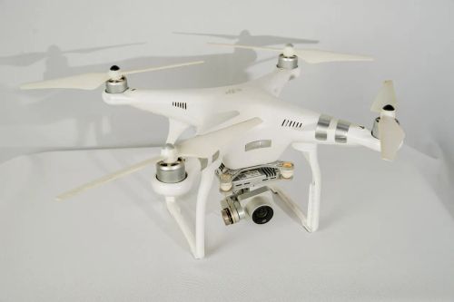 DJI PHANTOM 3 ADVANCED 