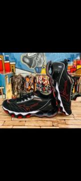 Tênis mizuno pro x 
