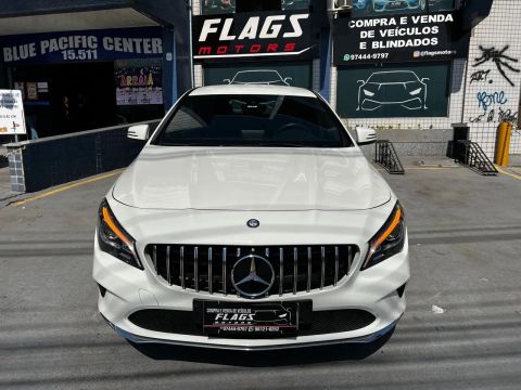 Mercedes cla 200 urban 2017 muito nova