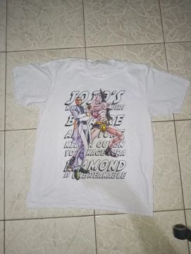 Camiseta JoJo's Bizarre Adventure - Tamanho GG