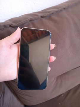 iPhone 11 branco - 64GB - Seminovo