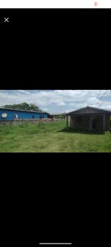 Vende se terreno com casa simples  oferta